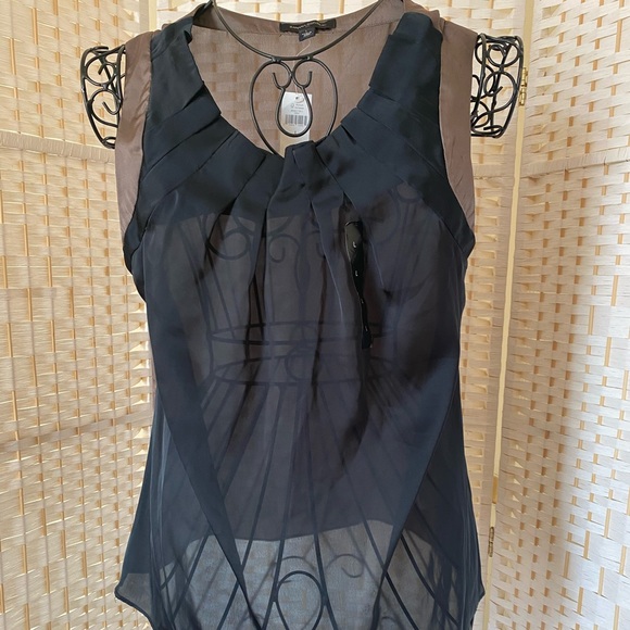 Banana Republic Tops - NWT Banana Republic Sleeveless Satin Top